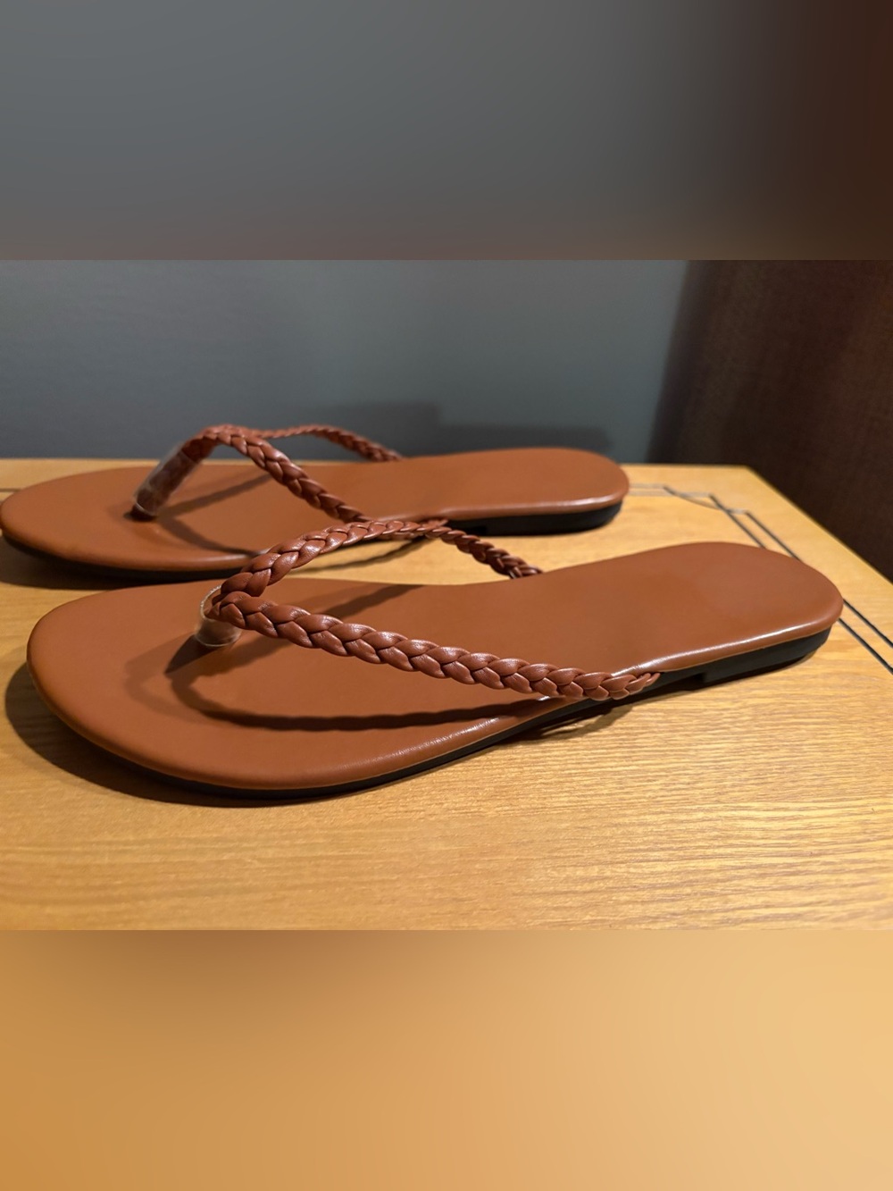 Women’s Braided Strap Flip Flop Sandals in Cognac